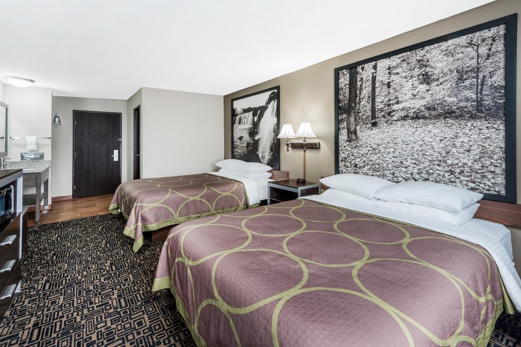 Super 8 By Wyndham Warrensburg Motel Екстериор снимка